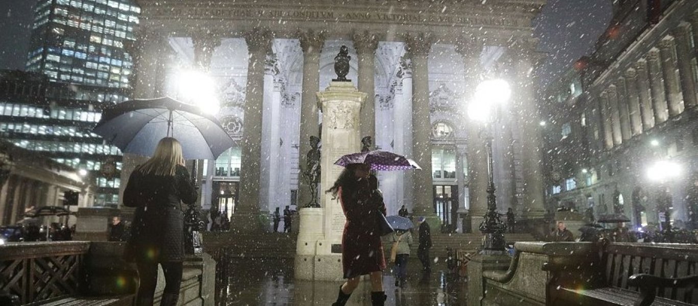 Στους -9 η θερμοκρασία στη Βρετανία - Εκκενώθηκαν χωριά (φωτό)